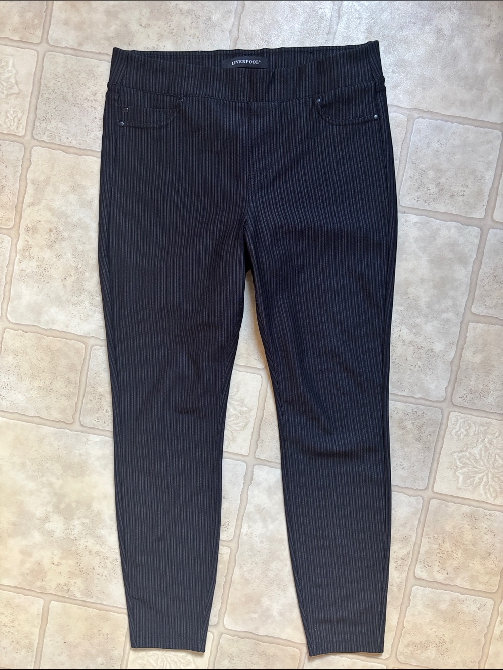Liverpool Womens Pants Slim Leg Ankle Bk/Gry stripe Mid Rise Slimming Pull On 12